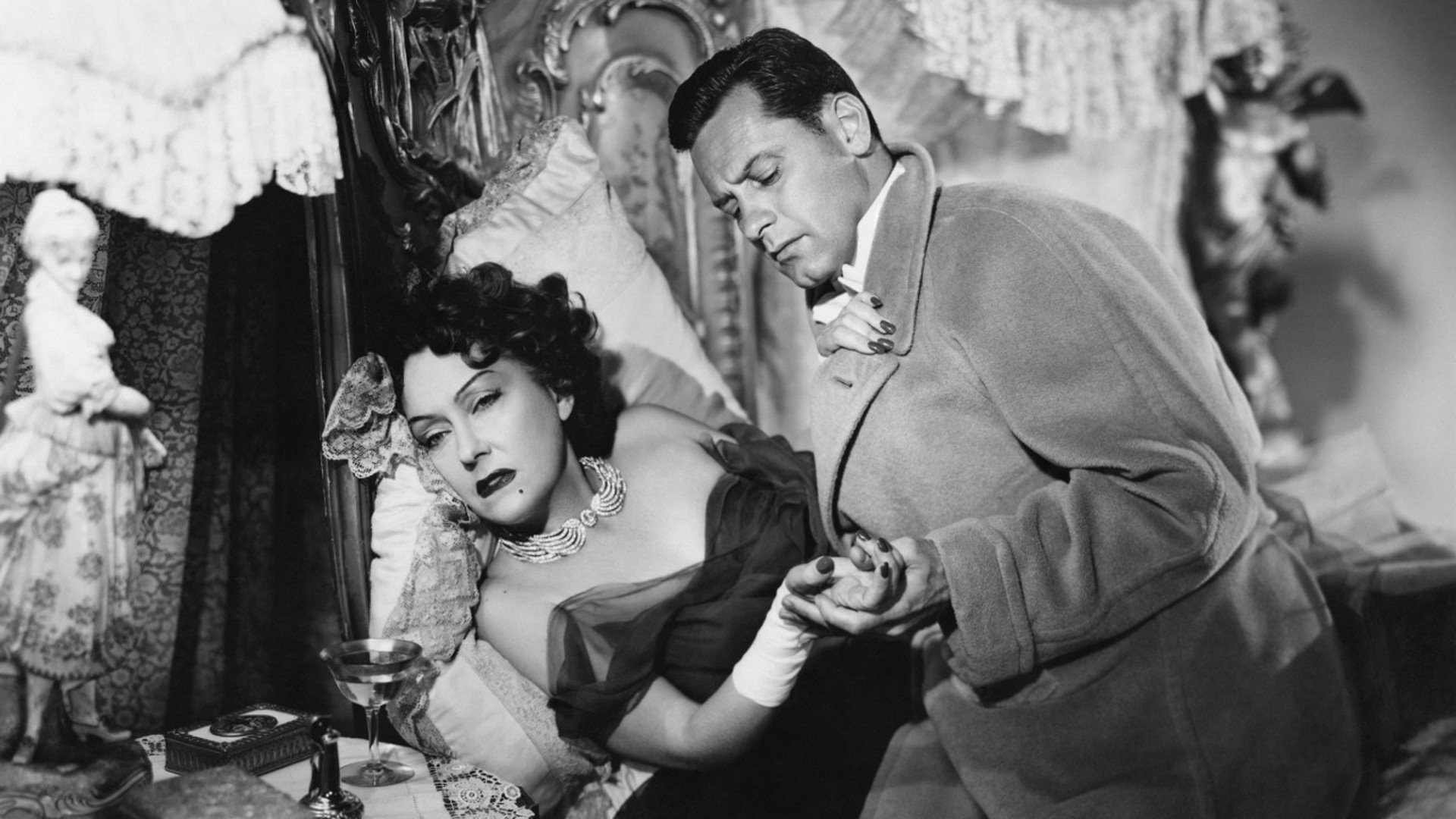 Gloria Swanson در نقش Norma Desmond در فیلم Sunset Boulevard